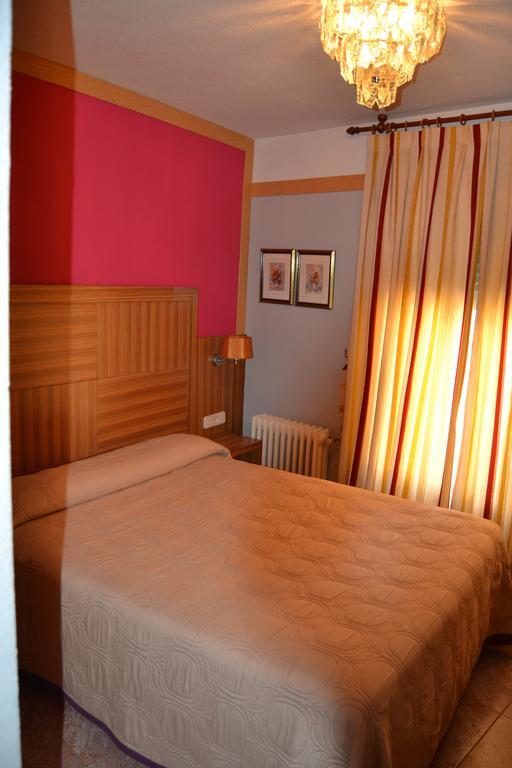 Hostal Don Juan I Alcala de Henares Phòng bức ảnh