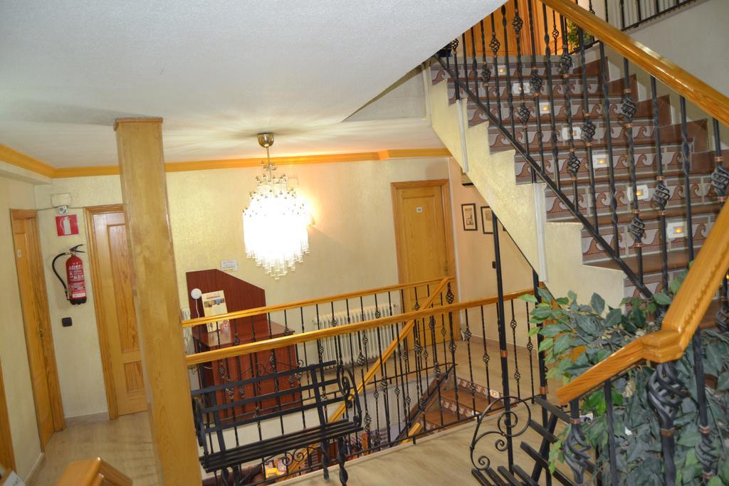 Hostal Don Juan I Alcala de Henares Ngoại thất bức ảnh