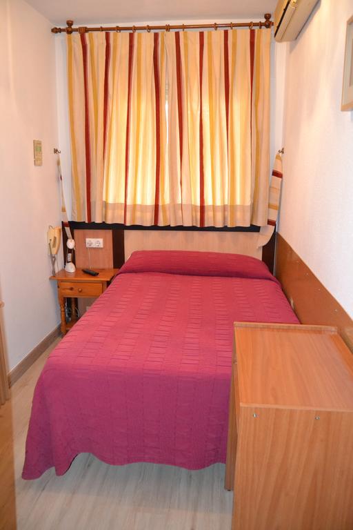 Hostal Don Juan I Alcala de Henares Ngoại thất bức ảnh
